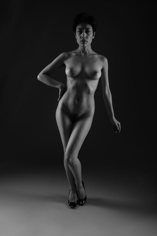 artistic nude studio lighting photo by photographer paul brady