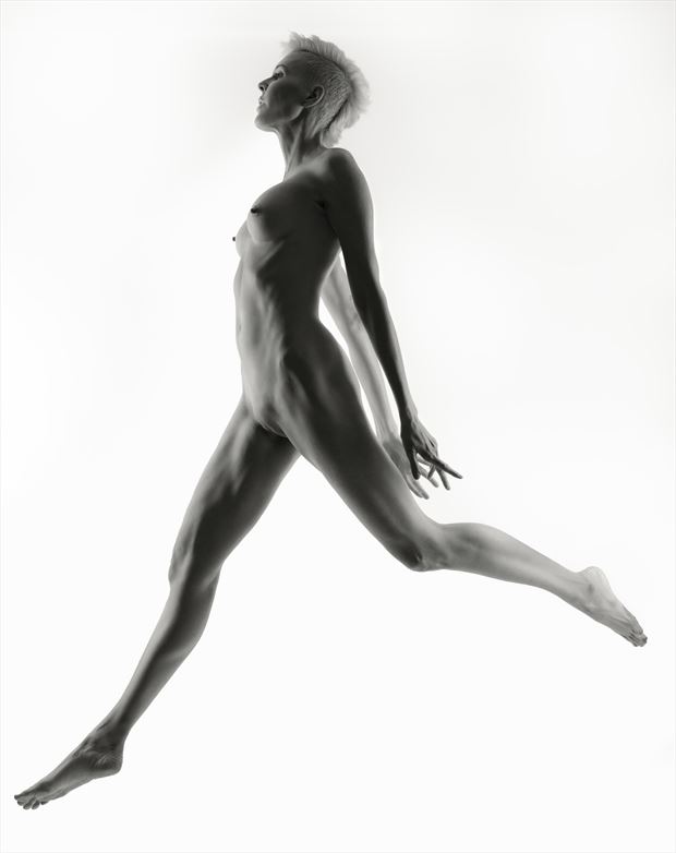 artistic nude studio lighting photo by photographer thatzkatz