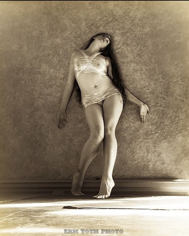 artistic nude surreal photo by model xaina fairy