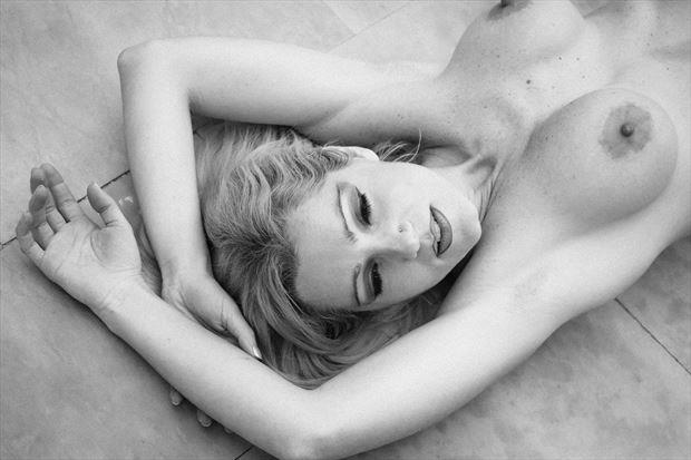 artistic nude vintage style photo by photographer ely cooper
