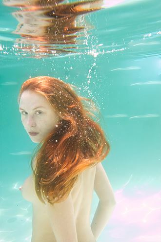 astrid underwater 2 artistic nude photo by photographer afplcc