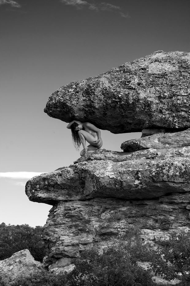 atlas artistic nude photo by photographer eric lowenberg