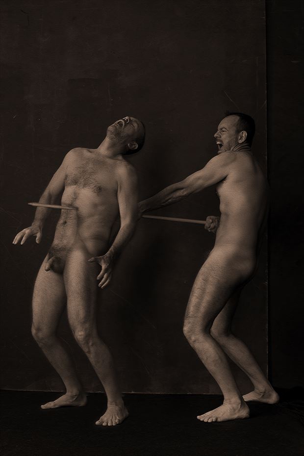 atravesado selfportrait artistic nude photo by photographer gustavo combariza