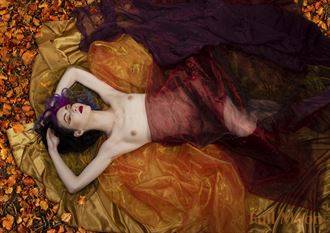 autumn gold expressive portrait photo by photographer full moon