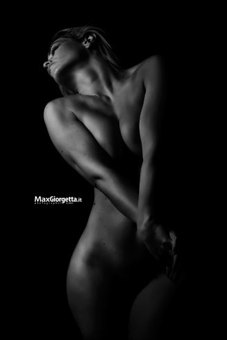 azzurra 17 artistic nude photo by photographer max giorgetta