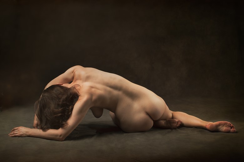back study Artistic Nude Photo by Model erin elizabeth