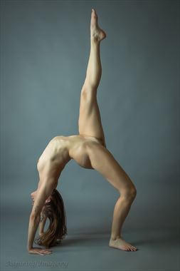 backbend with point artistic nude photo by photographer aspiring imagery