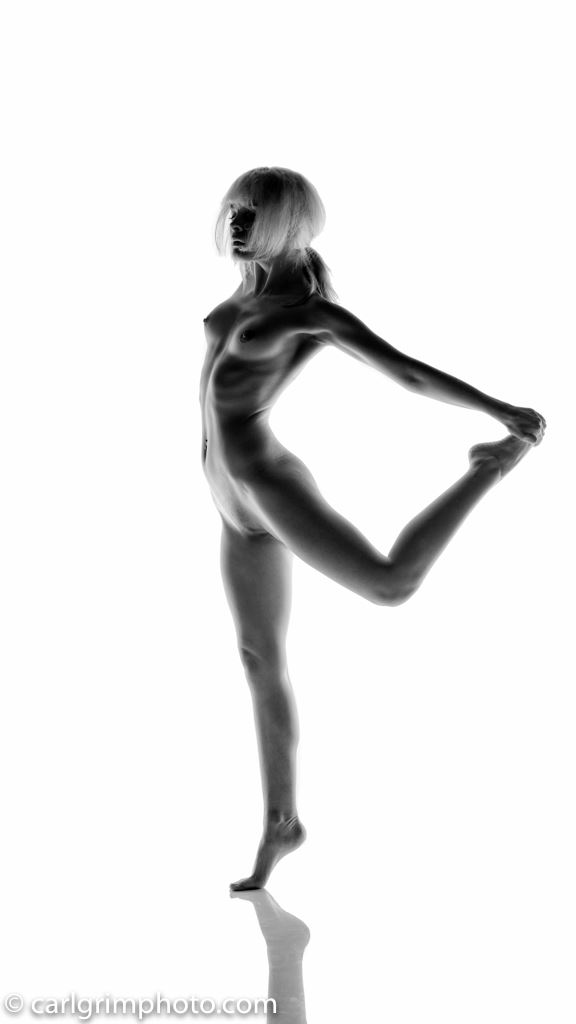 balance artistic nude photo by model kitty dawson