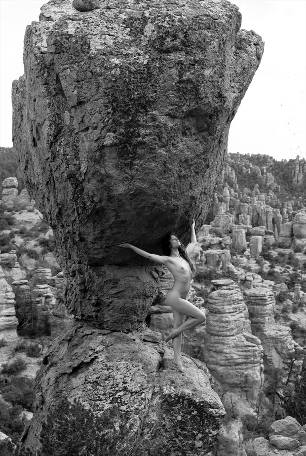 balance artistic nude photo by photographer eric lowenberg