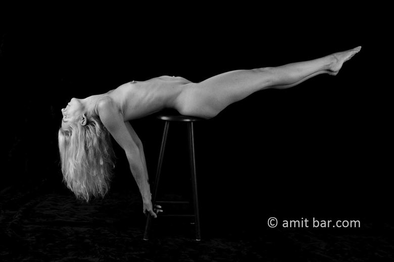 bar stool iii artistic nude photo by photographer bodypainter