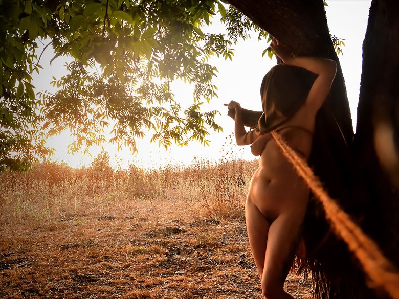 basking in the last rays of light artistic nude photo by photographer bent photosmith