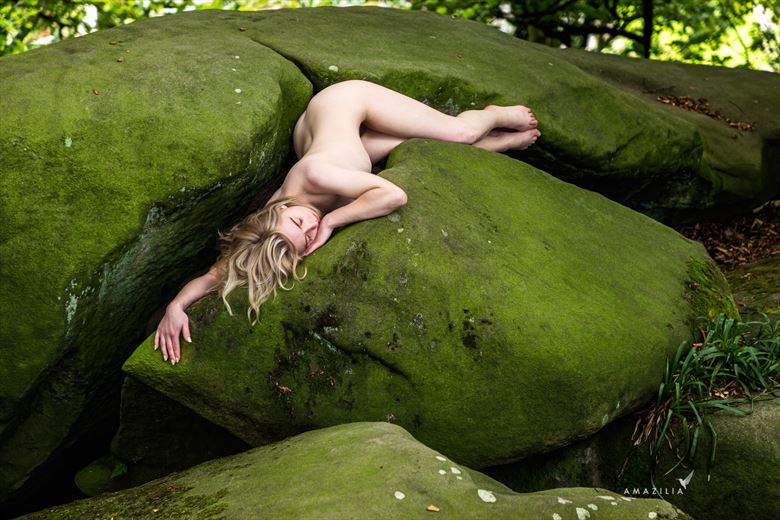 beauty amongst the boulders artistic nude photo by photographer amazilia photography