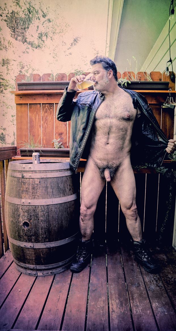 beer in the pnw artistic nude photo by photographer barry gallegos