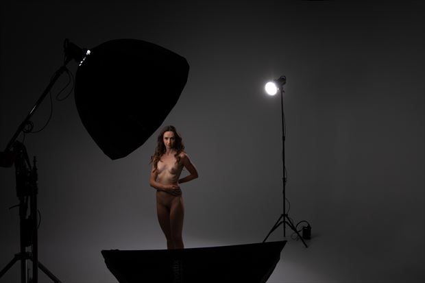 behind the scenes studio lighting photo by photographer eric upside brown
