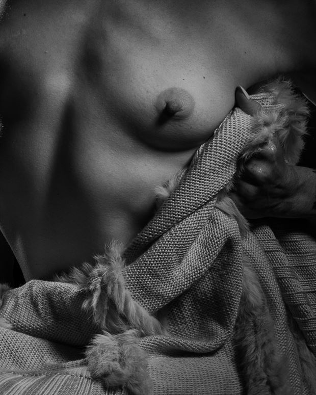 behind the shawl artistic nude photo by photographer 2photographics