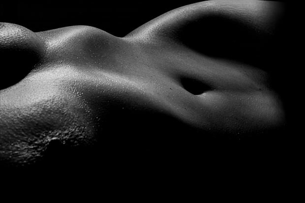 belly 2 artistic nude photo by photographer gaston lamaitre