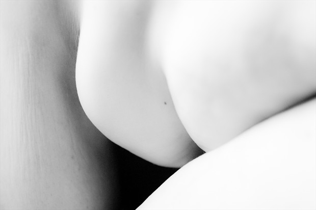 big beautiful curves Abstract Photo by Photographer Hendrik Kroenert