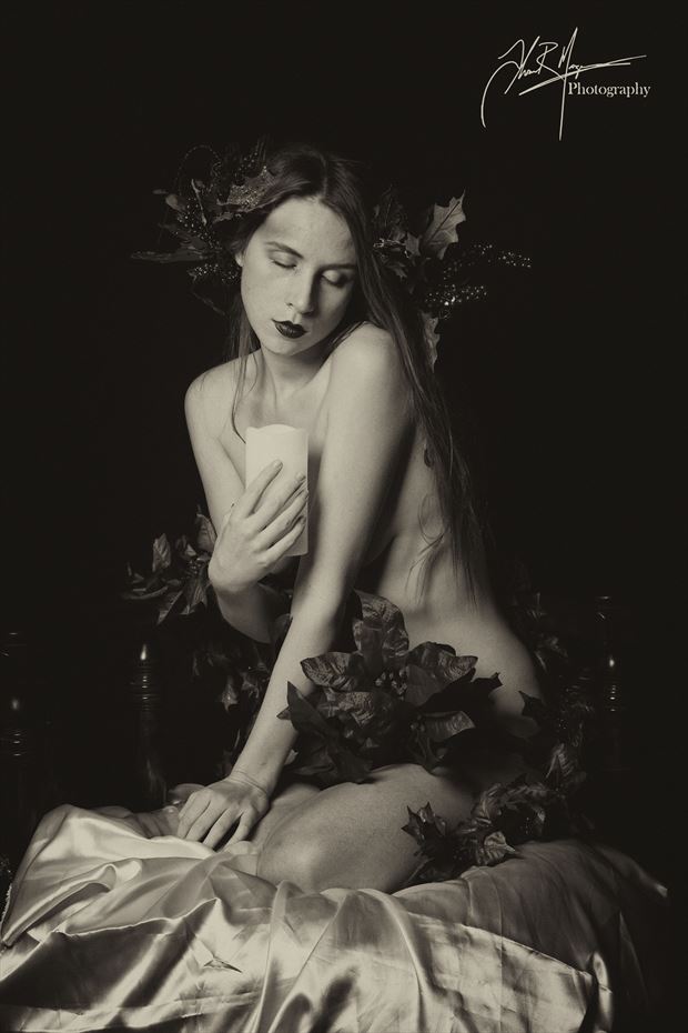 blessing artistic nude photo by photographer thomas margrave
