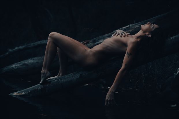 blue lake artistic nude photo by model tallulah c amore