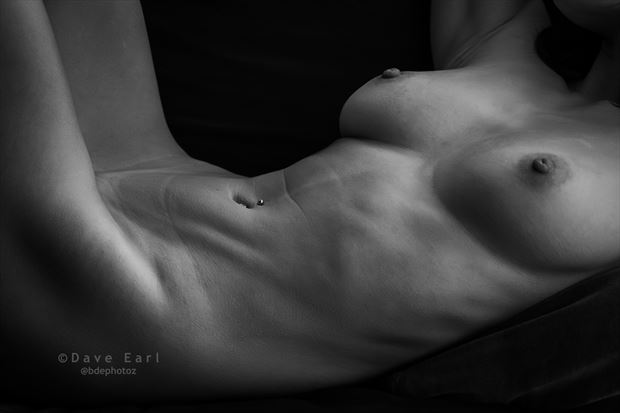 body artistic nude photo by photographer dave earl
