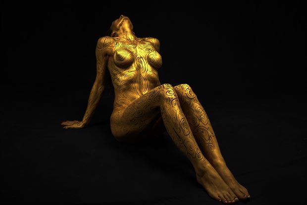 bodymap model syb 114 pure gold artistic nude photo by photographer art studios huck
