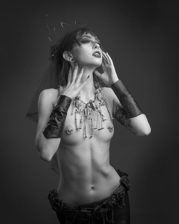bonekeeper artistic nude photo by photographer rick otero