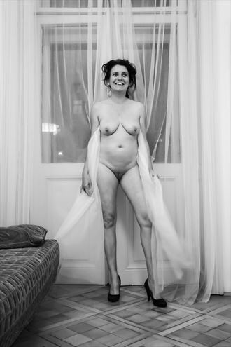 bored paris housewife artistic nude photo by artist hybryds