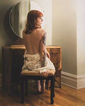 boudoir artistic nude photo by photographer fischer fine art