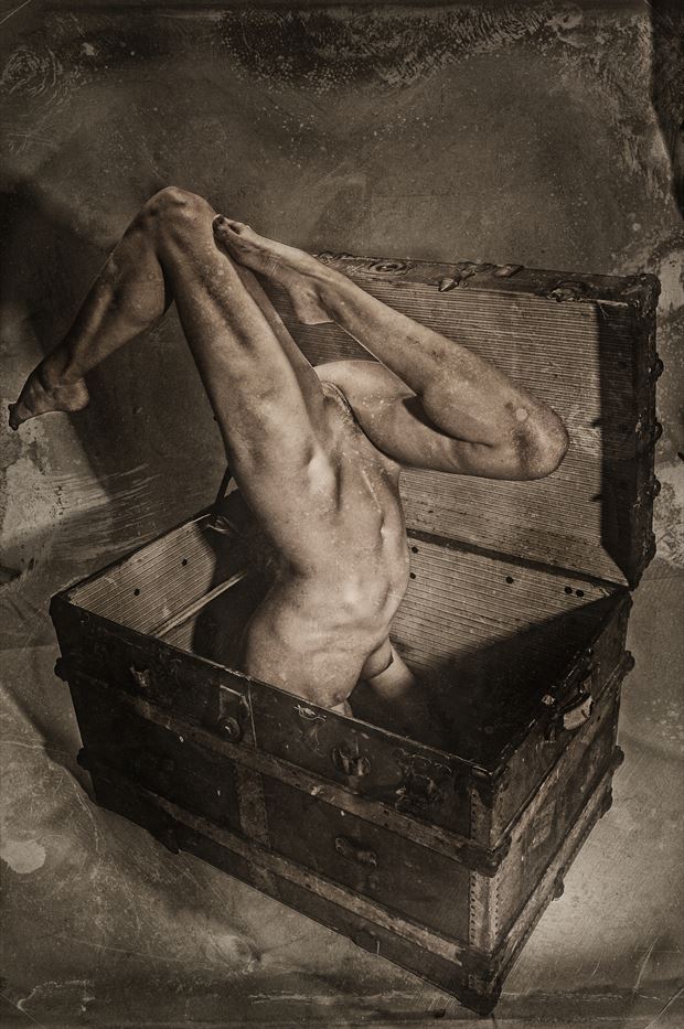 boxed beauty artistic nude photo by photographer kean creative