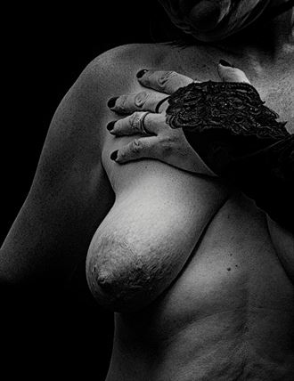 breast 7 artistic nude photo by photographer iansimpson