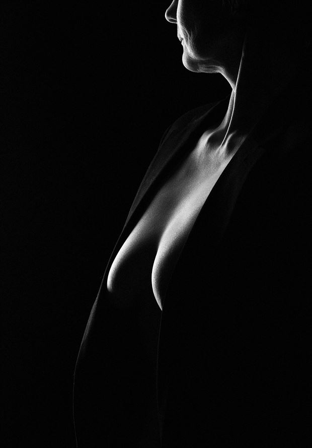breast b w artistic nude photo by photographer hotakainen