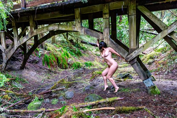 bridge support 2 artistic nude photo by photographer chris watts