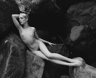 brooke in yosemite artistic nude photo by photographer christopher ryan