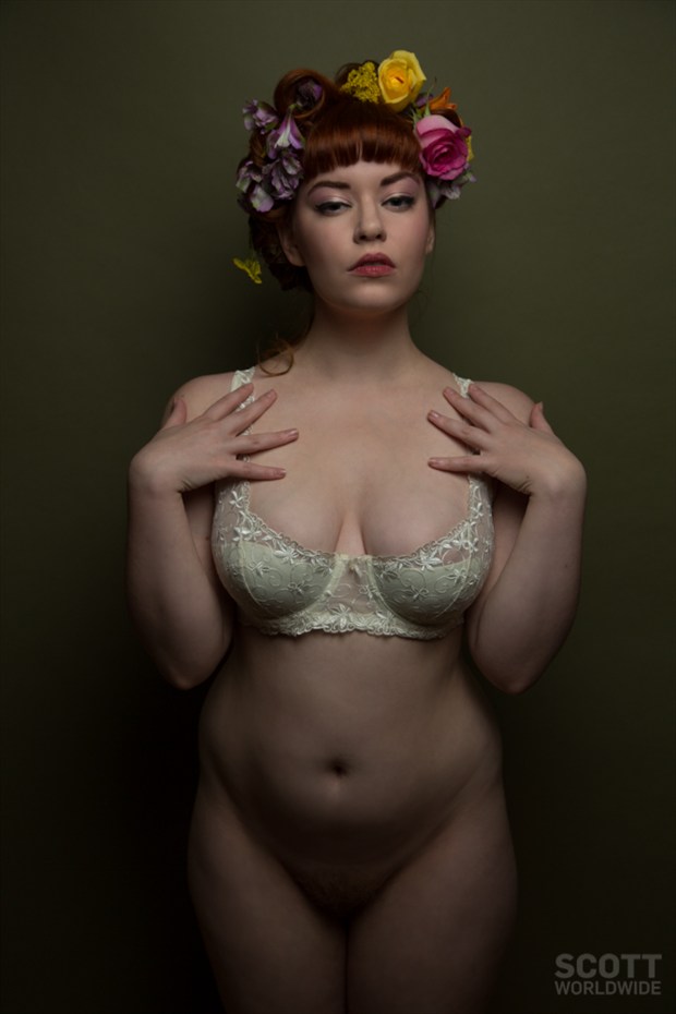 by Scott Worldwide Artistic Nude Photo by Model Sierra McKenzie