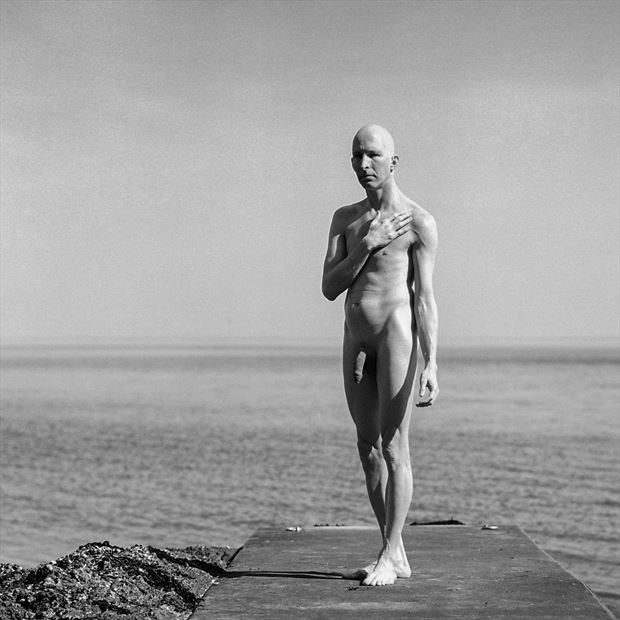 by the sea by joakim hertze artistic nude photo by model lars