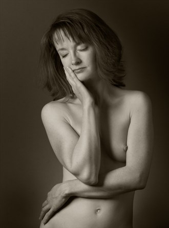 calming thoughts expressive portrait photo by photographer traeton