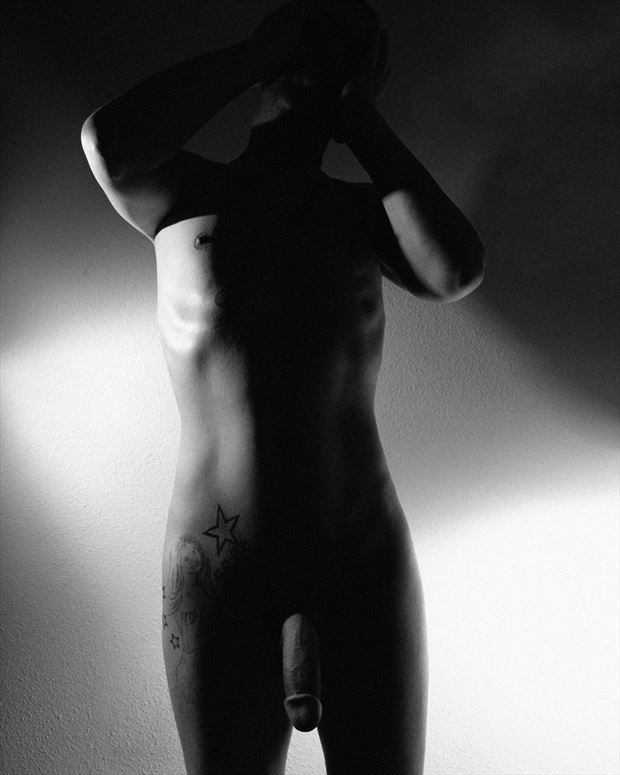 captured head silhouette photo by model marschmellow