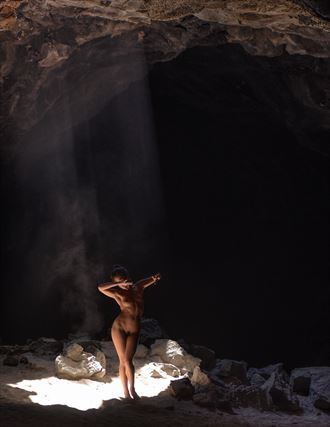 cave of light artistic nude photo by photographer exhibitphotopdx