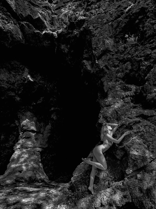 caving in artistic nude photo by model selkie