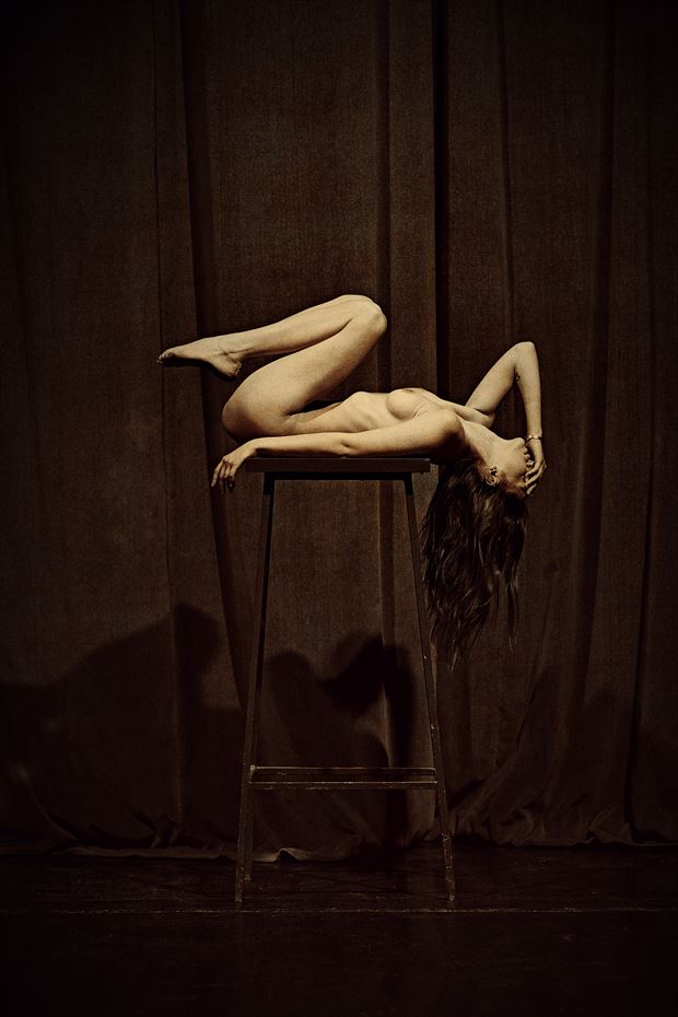 classic artistic nude photo by photographer kuti zolt%C3%A1n hermann