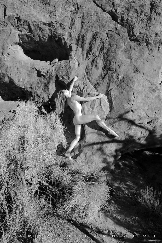 cliff hanger artistic nude photo by photographer shootist