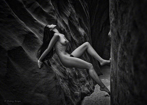 climbing the walls artistic nude photo by photographer deekay images
