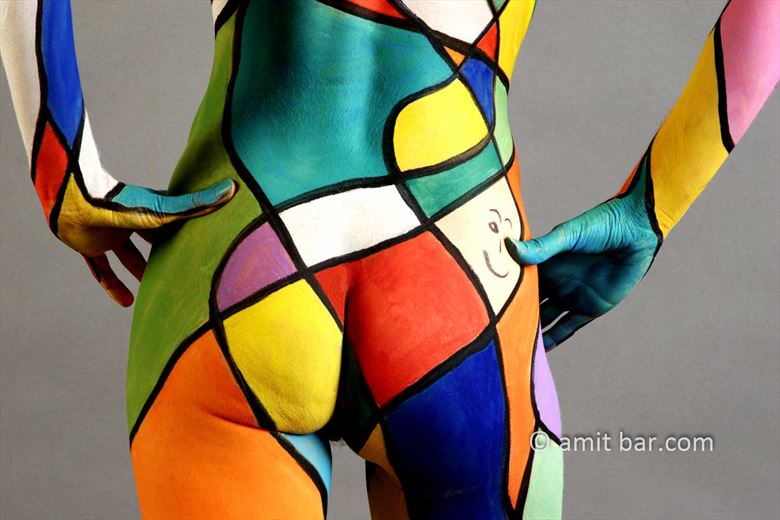 color and lines i body painting artwork by photographer bodypainter