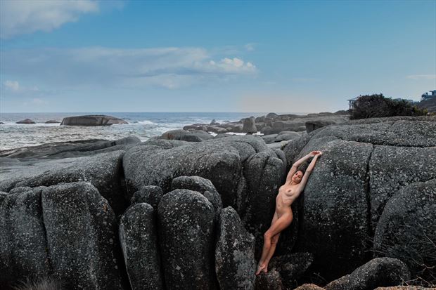 color on the rocks artistic nude artwork by photographer jcb