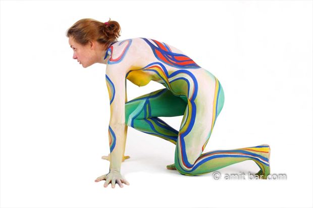 colored i body painting artwork by photographer bodypainter