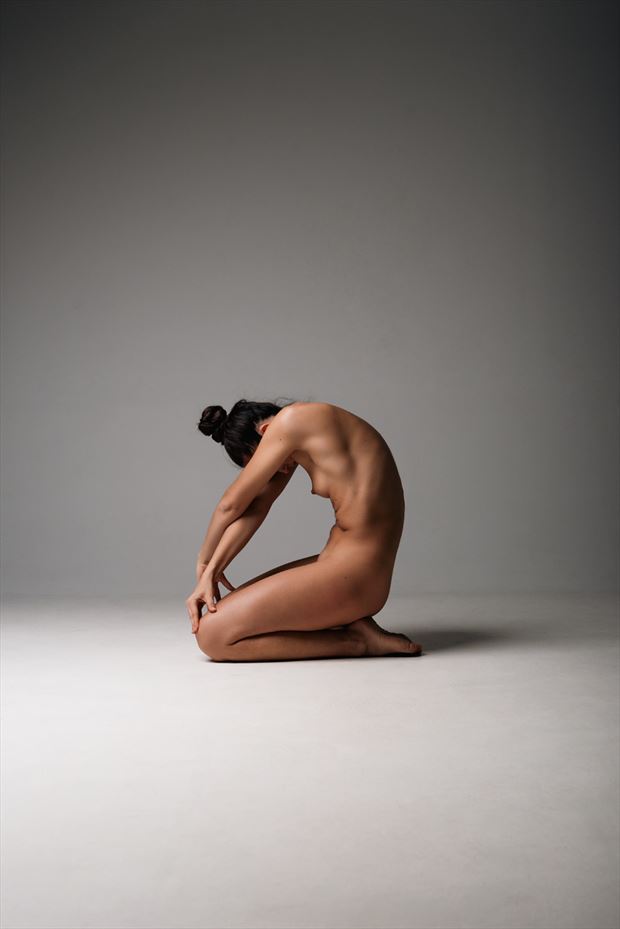 concave artistic nude photo by photographer mskeetphoto