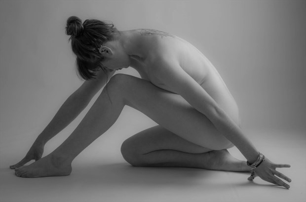 contained Artistic Nude Photo by Photographer Allan Taylor