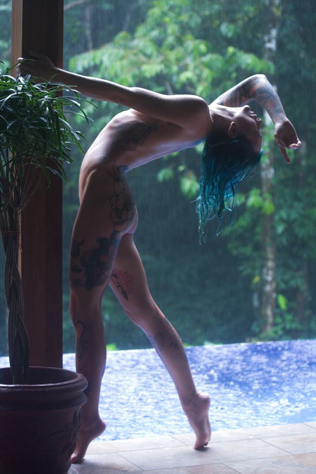 costa rica artistic nude photo by model therealslimcadi