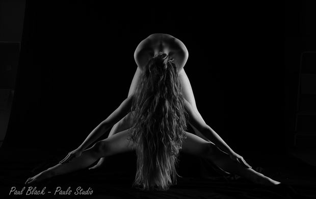 creative duo 17 artistic nude photo by photographer paul black