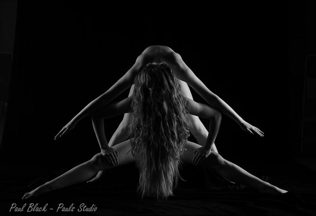 creative duo 18 artistic nude photo by photographer paul black